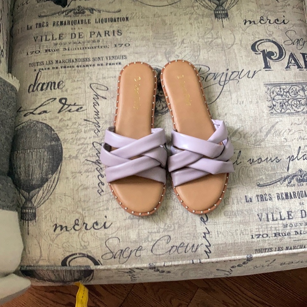 Dream Paris sandals new